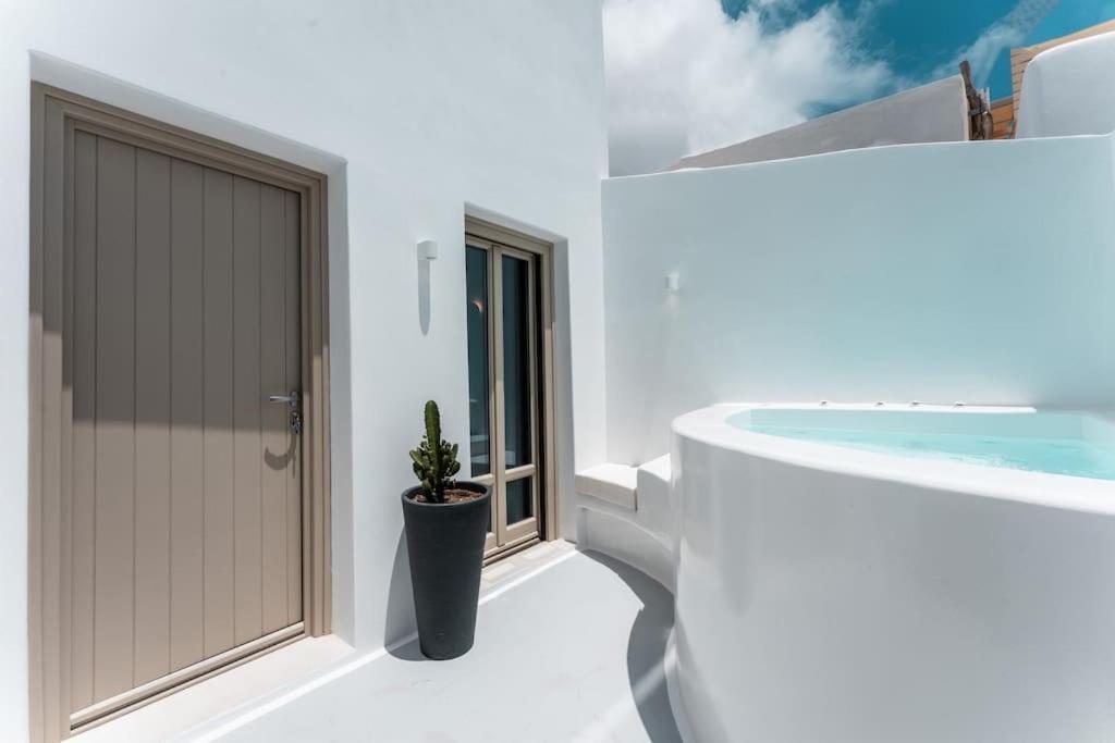 Willa Akri Santorini With Heated Jacuzzi Emporio  Zewnętrze zdjęcie