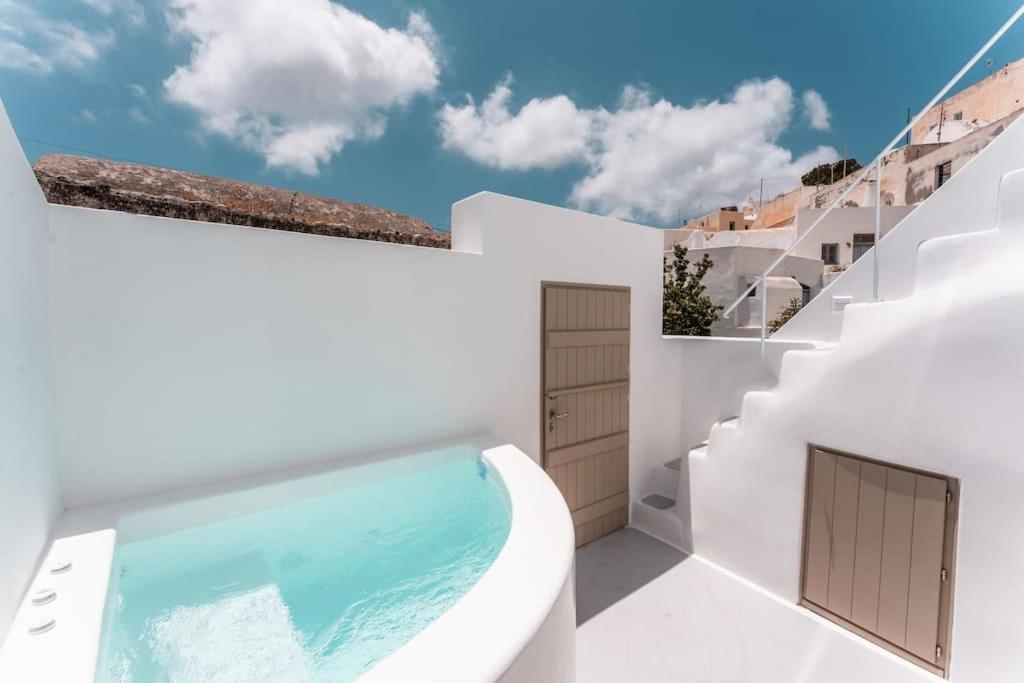 Willa Akri Santorini With Heated Jacuzzi Emporio  Zewnętrze zdjęcie